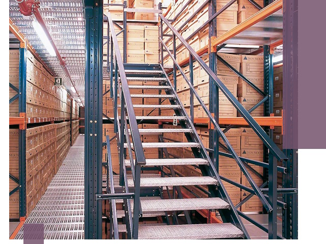 Лестницы складские прочные и безопасные под ключ в Урюпинске