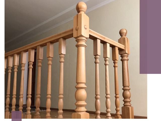 Деревянные перила на заказ в Урюпинске: монтаж и изготовление