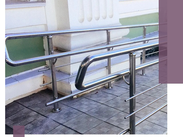 Ограждения пандусов из металла и нержавейки в Урюпинске