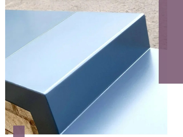 Крышки на парапет в Урюпинске: изготовление и монтаж под ключ